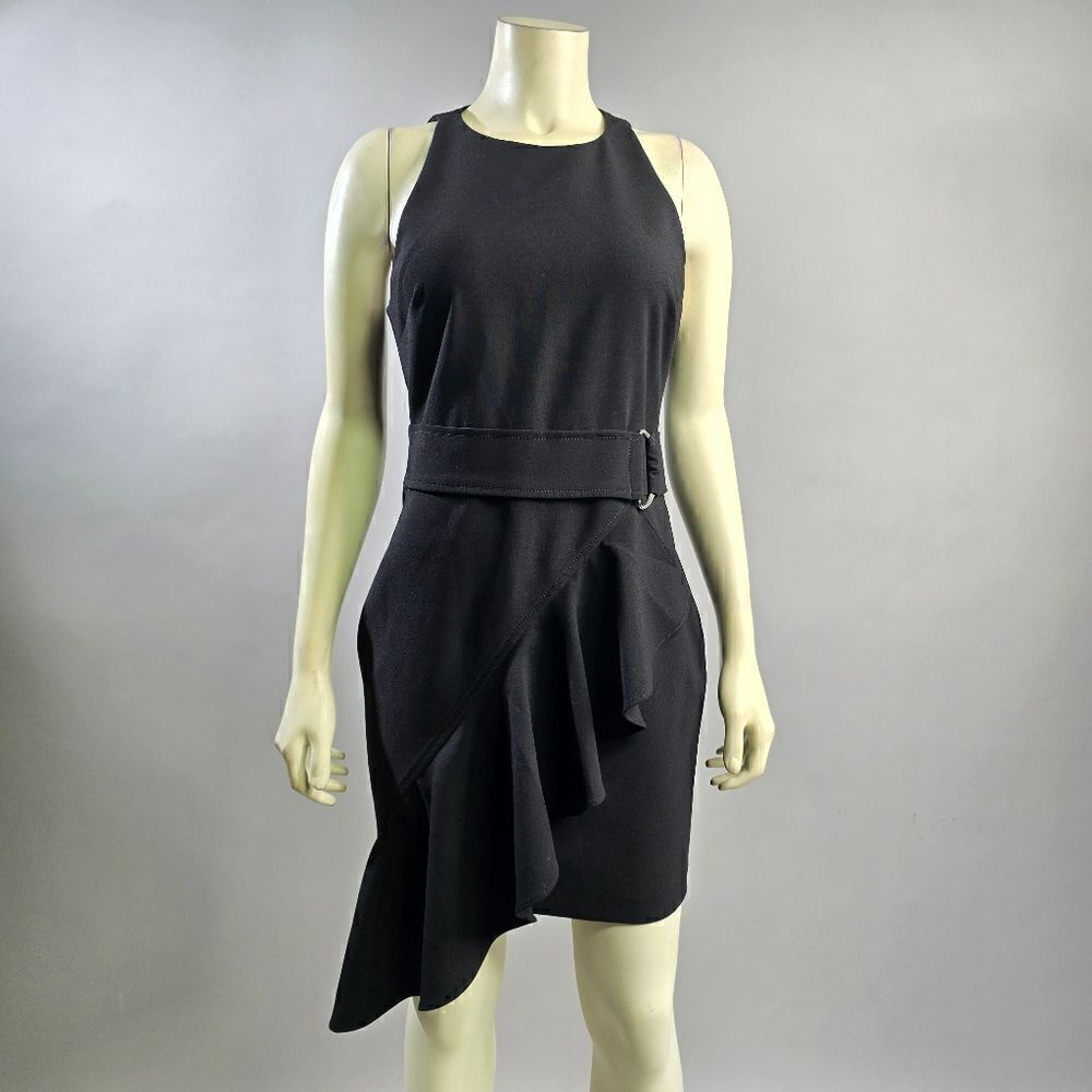 Likely size 8 dress R8